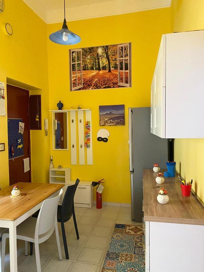 La Casa Di Peppa - Airport And Station Apartment Napoli Bagian luar foto